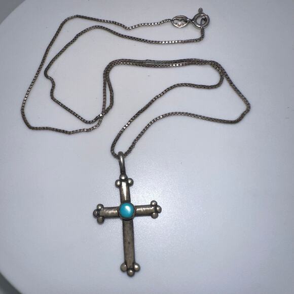Vintage 925 sterling silver genuine turquoise cross pendant Danecraft necklace - Picture 3 of 10